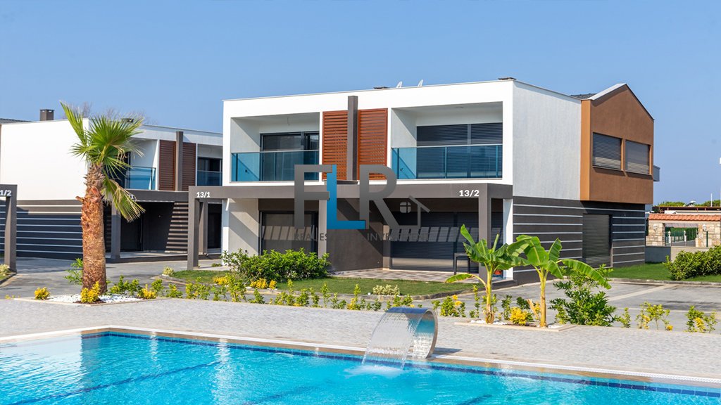 Brand new Luxury Villa with 3 Bedrooms  for Sale in Kusadasi 